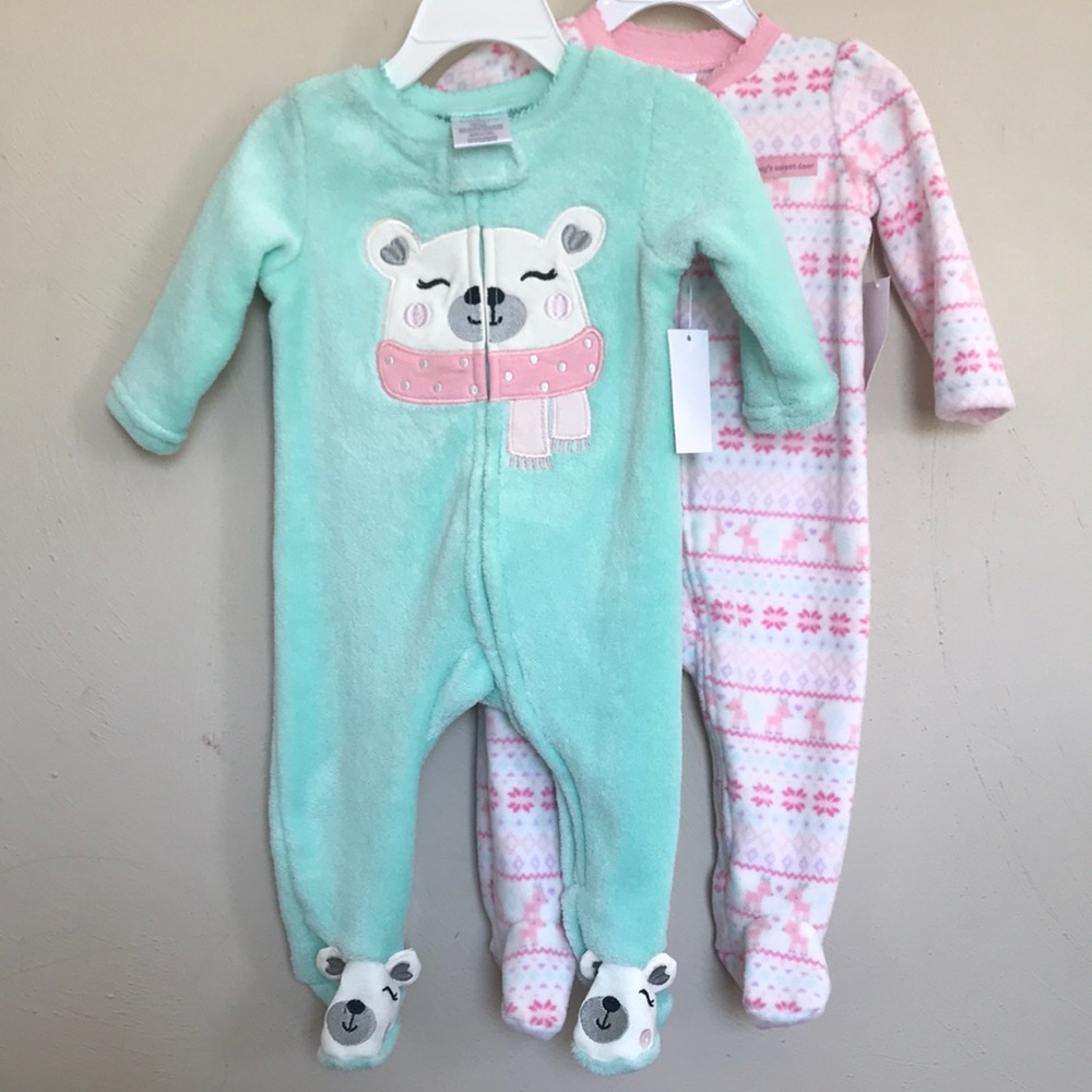 NWT Set of 2 baby girl fleece sleepers 3-6 months